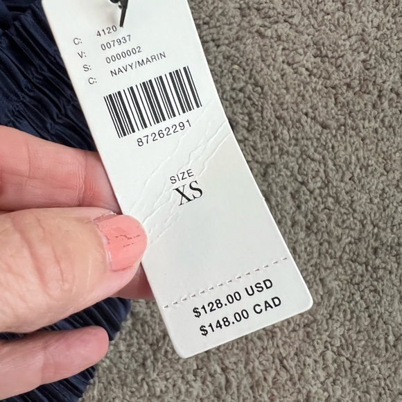 Bishop + young skirt - Picture 2 of 5